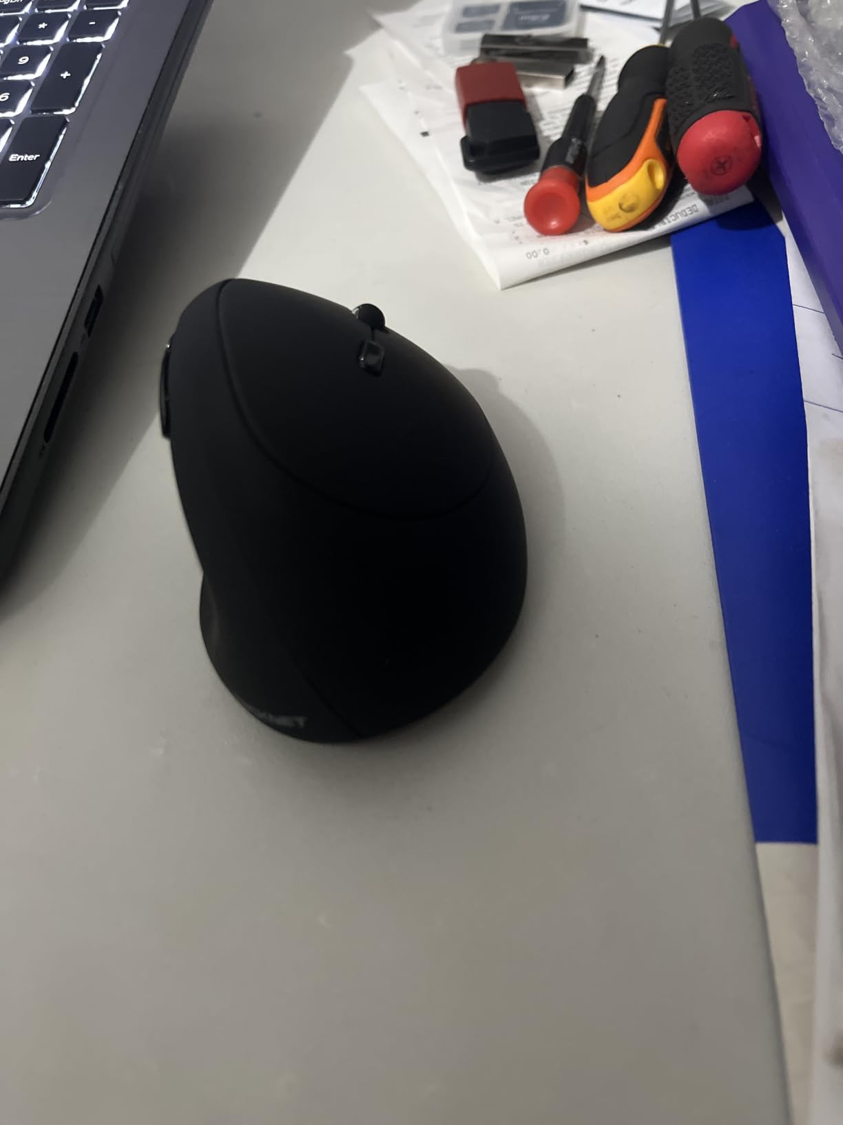 TECKNET Ergonomic Mouse, Bluetooth 5.0/3.0 & USB A, Wireless Vertical Mouse customer photo 2