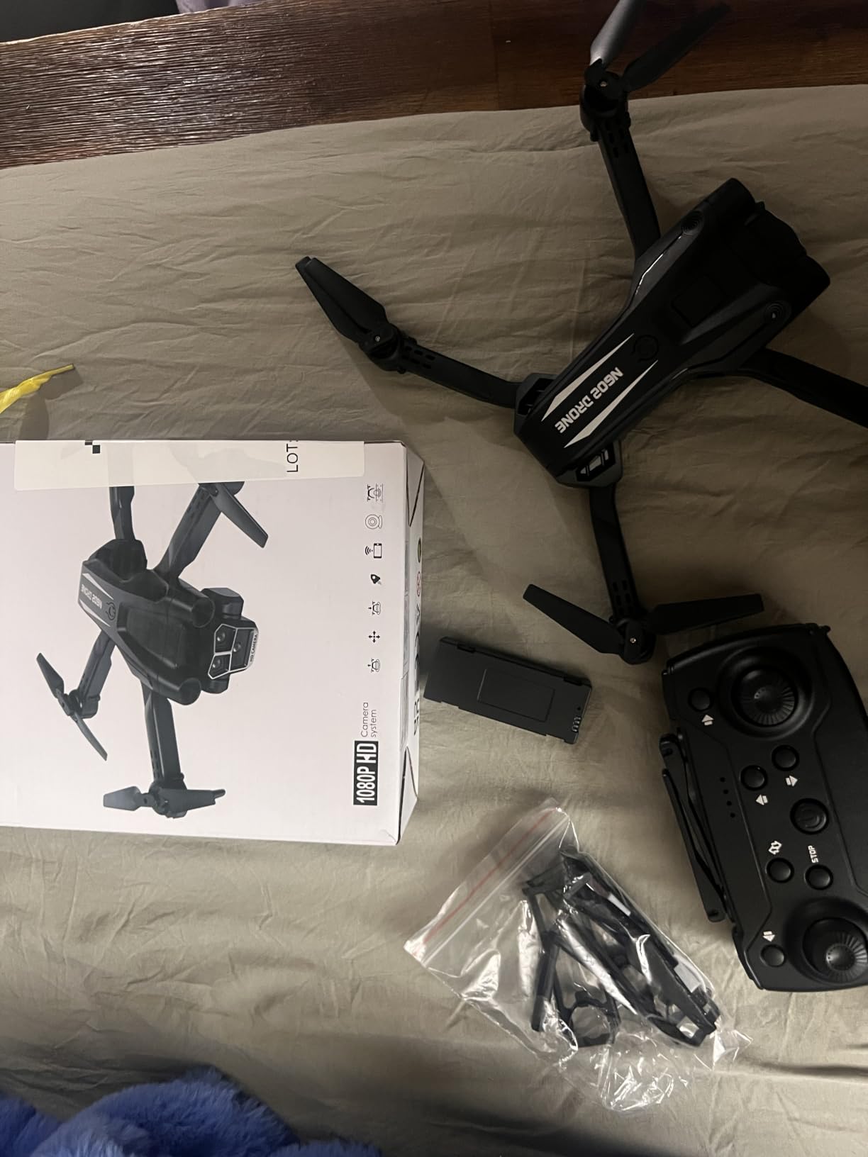 Drone with Camera 1080P HD, Mini Drone for Beginners Kids Adults, RC Quadcopter with 2 Batteries, Carrying Case, Stable Hover, Trajectory Flight, Gravity Control, One Key Take Off/Land, Toys Gifts for Teen Boys Girls, Black customer photo 2