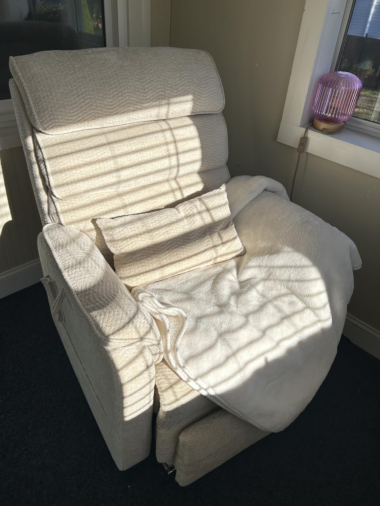 DYNOX Dual Motor Power Lift Recliner, 180° Lay Flat, 9188, Beige customer photo 2