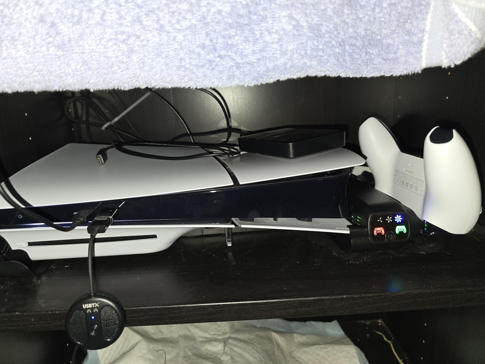 PS5/Slim/Pro Horizontal Stand with Cooling Fan & Charger for Original & Edge Controllers, Scalable Design PS5 Accessories Base with EVA Foams for All PS Five Disc & Digital, PS 5 Sideways Stand White customer photo 2