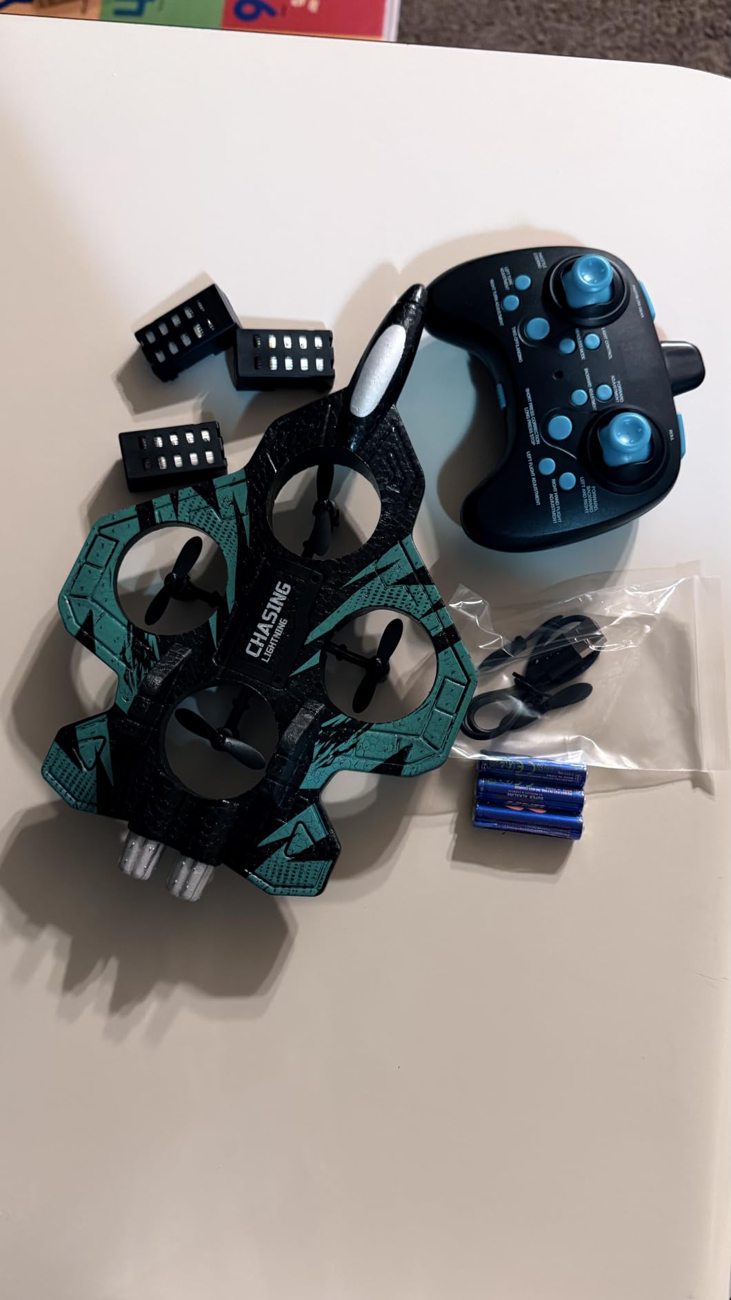 Foam RC Plane with 3 Drone Batteries and 3*AAA Batteries (Black/Blue) customer photo 1