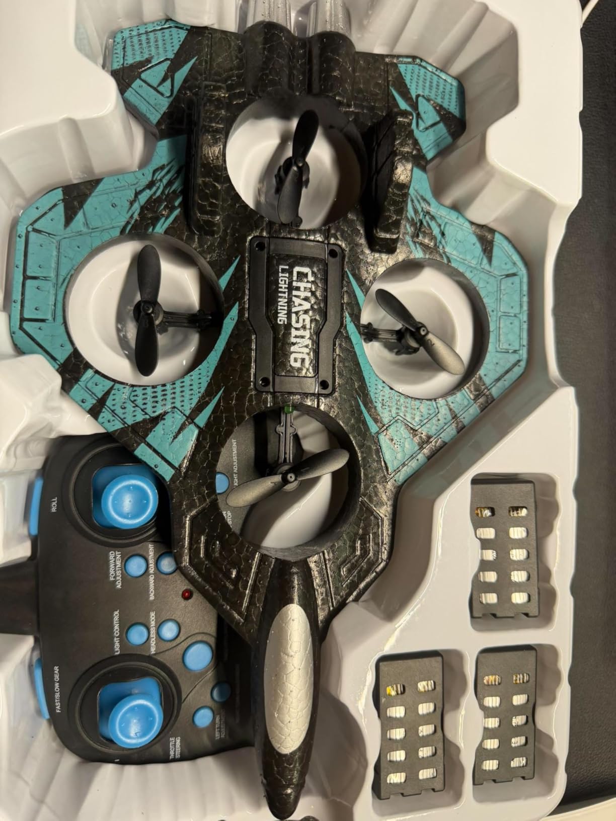 Foam RC Plane with 3 Drone Batteries and 3*AAA Batteries (Black/Blue) customer photo 2