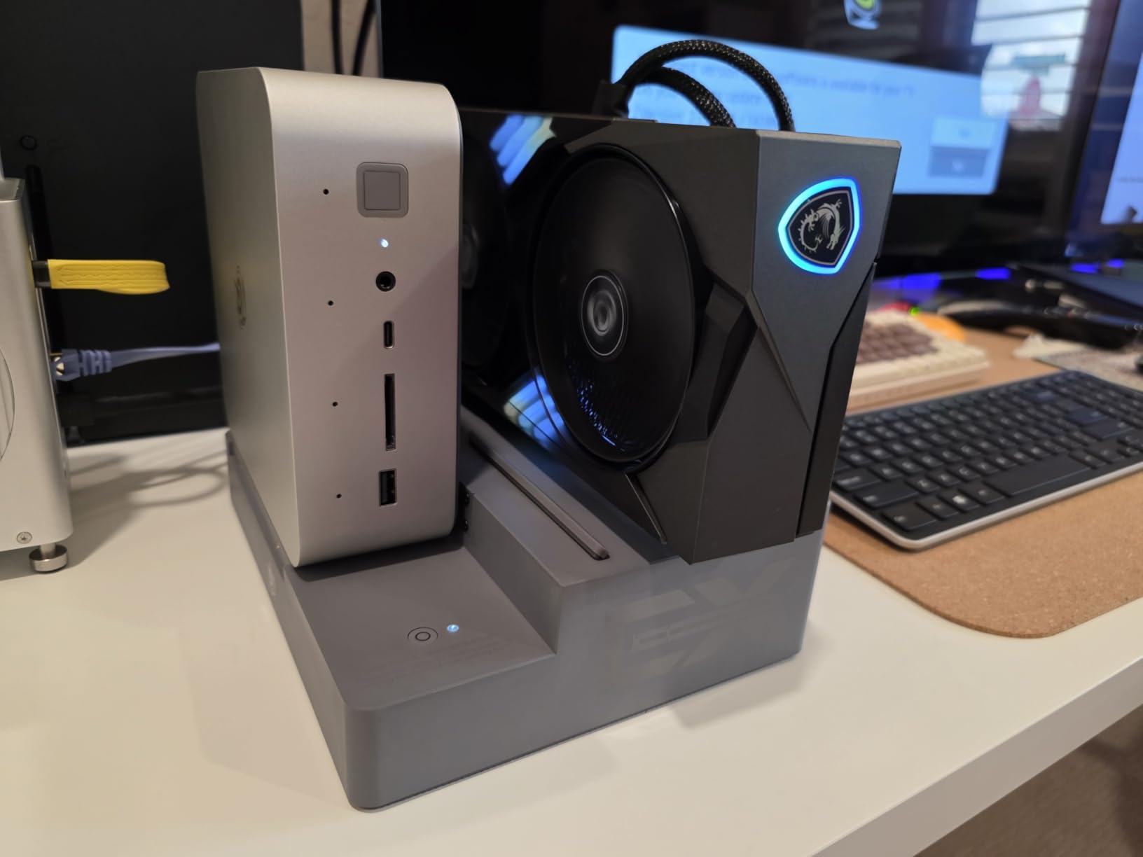 Beelink GTI15 Mini PC,Intel Core Ultra 9 285H 64G DDR5 1TB PCle4.0 NVMe SSD customer photo 2