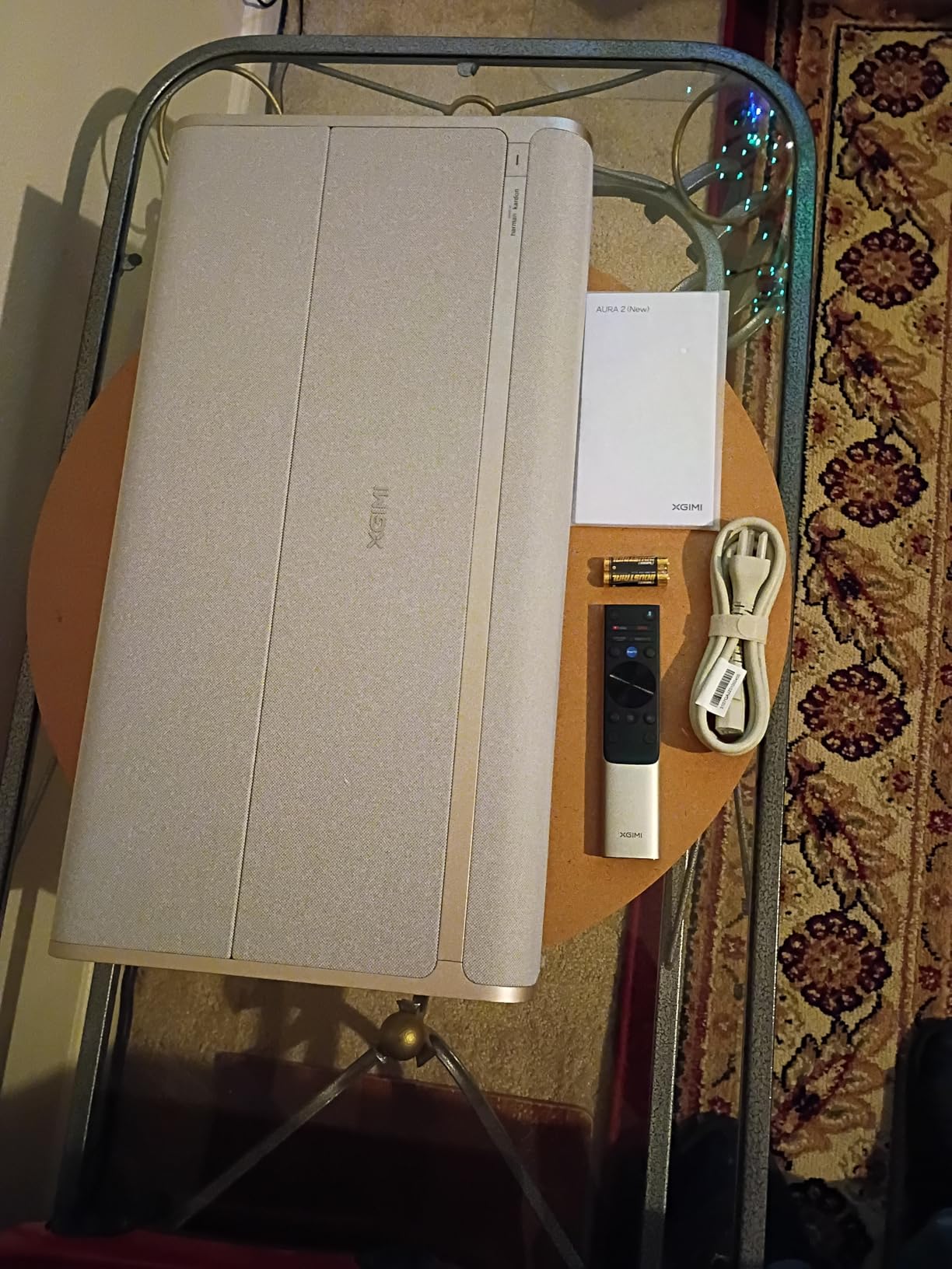 XGIMI AURA Ultra Short Throw 4K Laser Projector, 2300 ISO lumens, Google TV customer photo 2