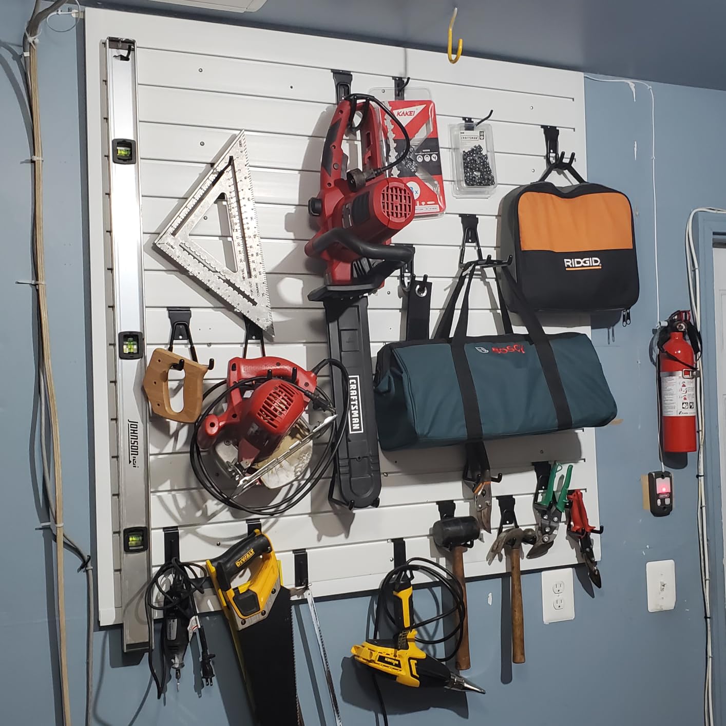 Slatwall Panels, 4 x 8 ft Garage Wall Organizer Storage Systems customer photo 1