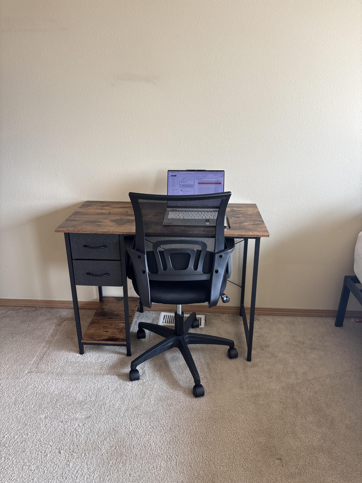 BestOffice Ergonomic Office Chair | Mid-Back Swivel Desk Chair | Dark Black customer photo 2