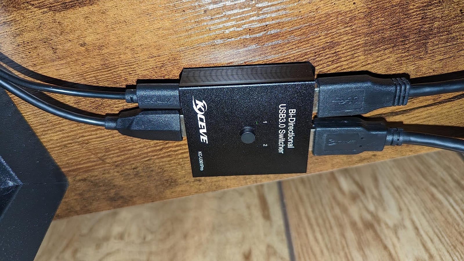 USB C KVM Switch 4K@60Hz,MLEEDA KVM Switch USB C for 2 Laptops Share Single HDMI Monitor and Keyboard Mouse,Compatible with Windows,Mac OS,Wired Remote and USB Power Cord Included customer photo 2