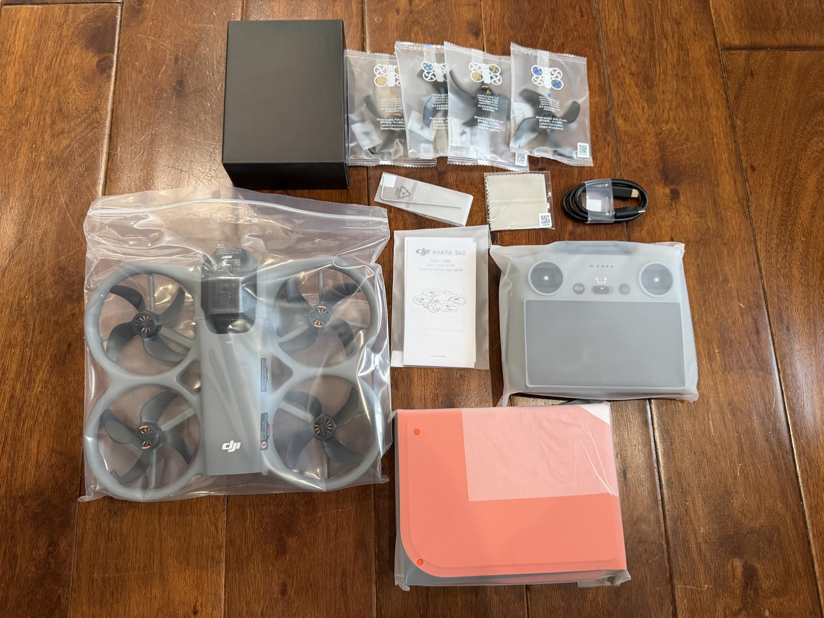 DJI Avata 360 Fly More Combo (RC 2), 8K 360° Camera Drone customer photo 2