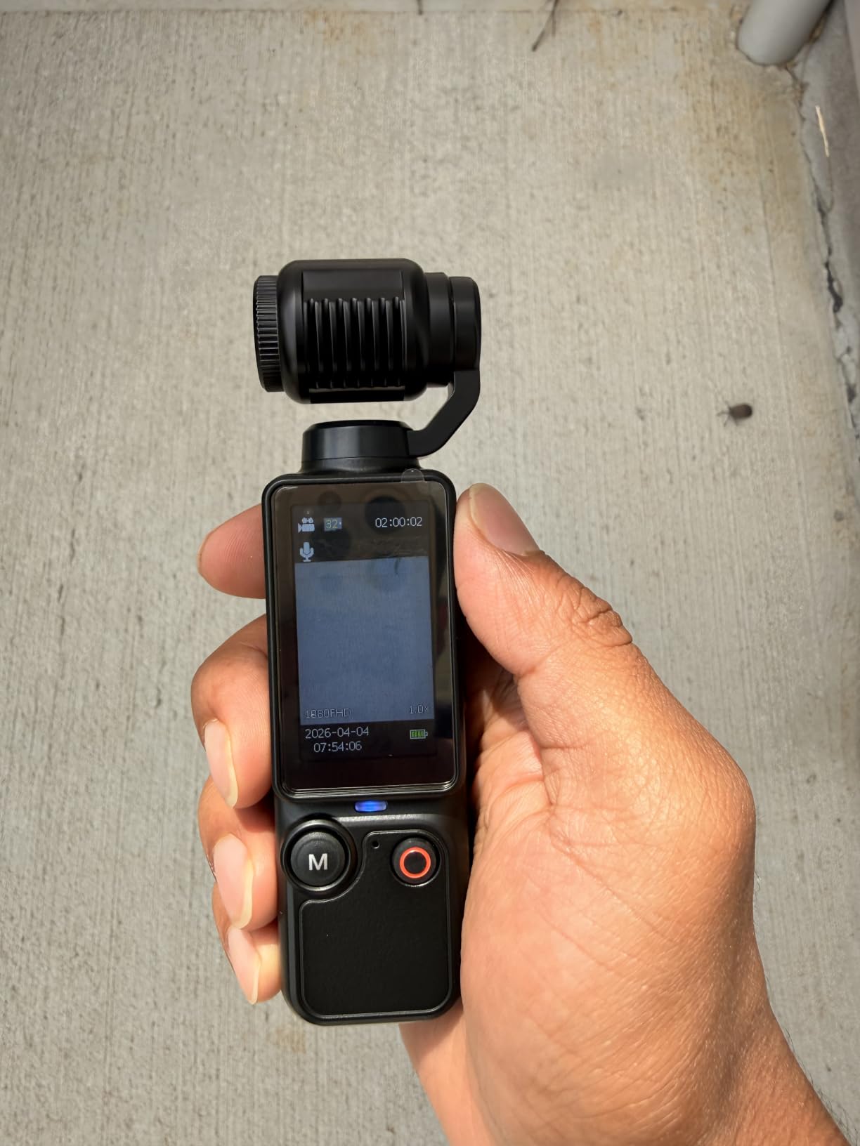 Vlogging Camera, Mini Camcorder, Portable Handheld Video Camera customer photo 1