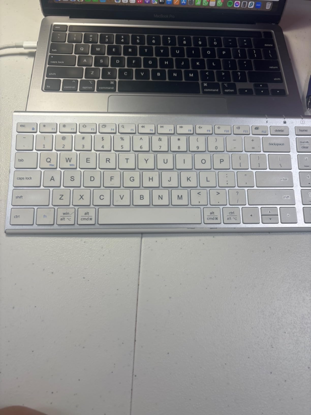 iClever BK10 SE Bluetooth Keyboard for Mac, Slim Full-Size Keyboard, Silver customer photo 2
