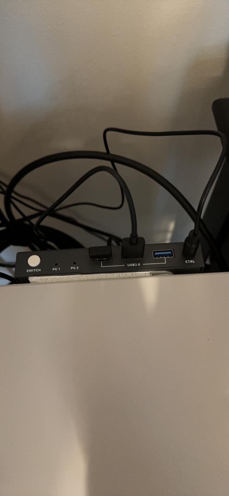 8K HDMI KVM Switch 2 Monitors 2 Computers,8K@60HZ USB3.0 Dual Monitors KVM Switches for 2 PC/Laptops Share Mouse Keyboard and 2 Screens,with 2 USB Cables/Controller,EDID Adapative,Plug&Play customer photo 1