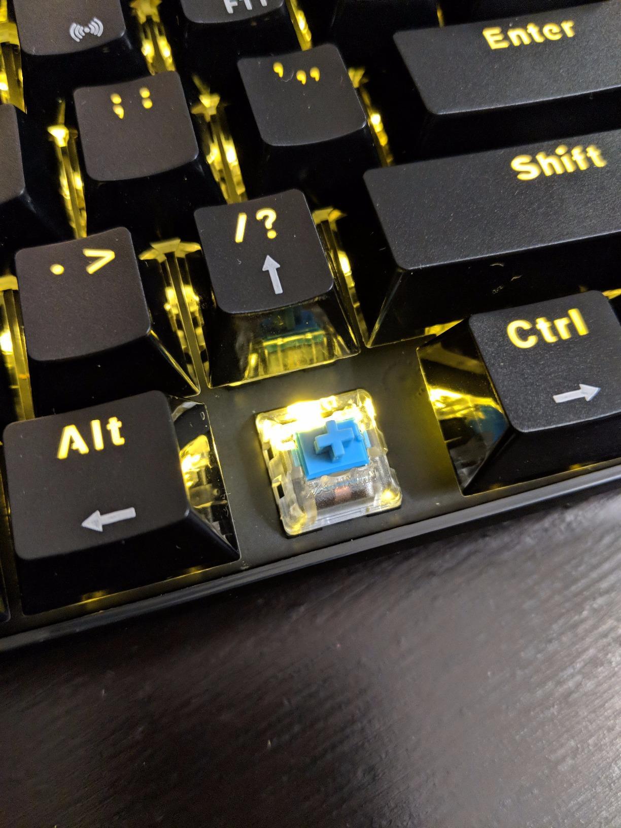 RK ROYAL KLUDGE RK61 Wireless 60% Mechanical Keyboard, Mini Portable Size customer photo 2