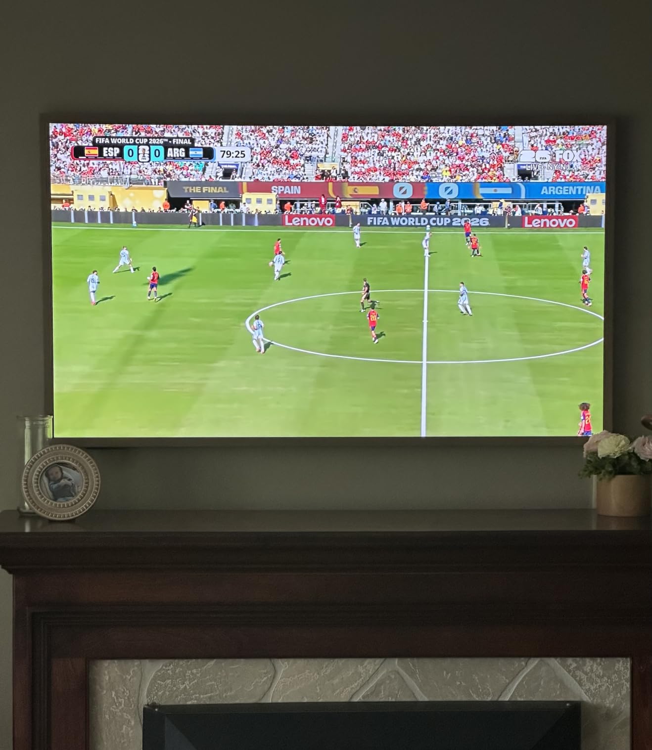 Hisense 85“ Hi-QLED 4K S7 CanvasTV Series Google Smart Art TV (85S7SG, 2026 New) - 144Hz, Art Gallery, Dolby Vision HDR, Anti-Glare Panel, Hi-Matte Display, Frame & UltraSlim Wall Mount Included customer photo 1