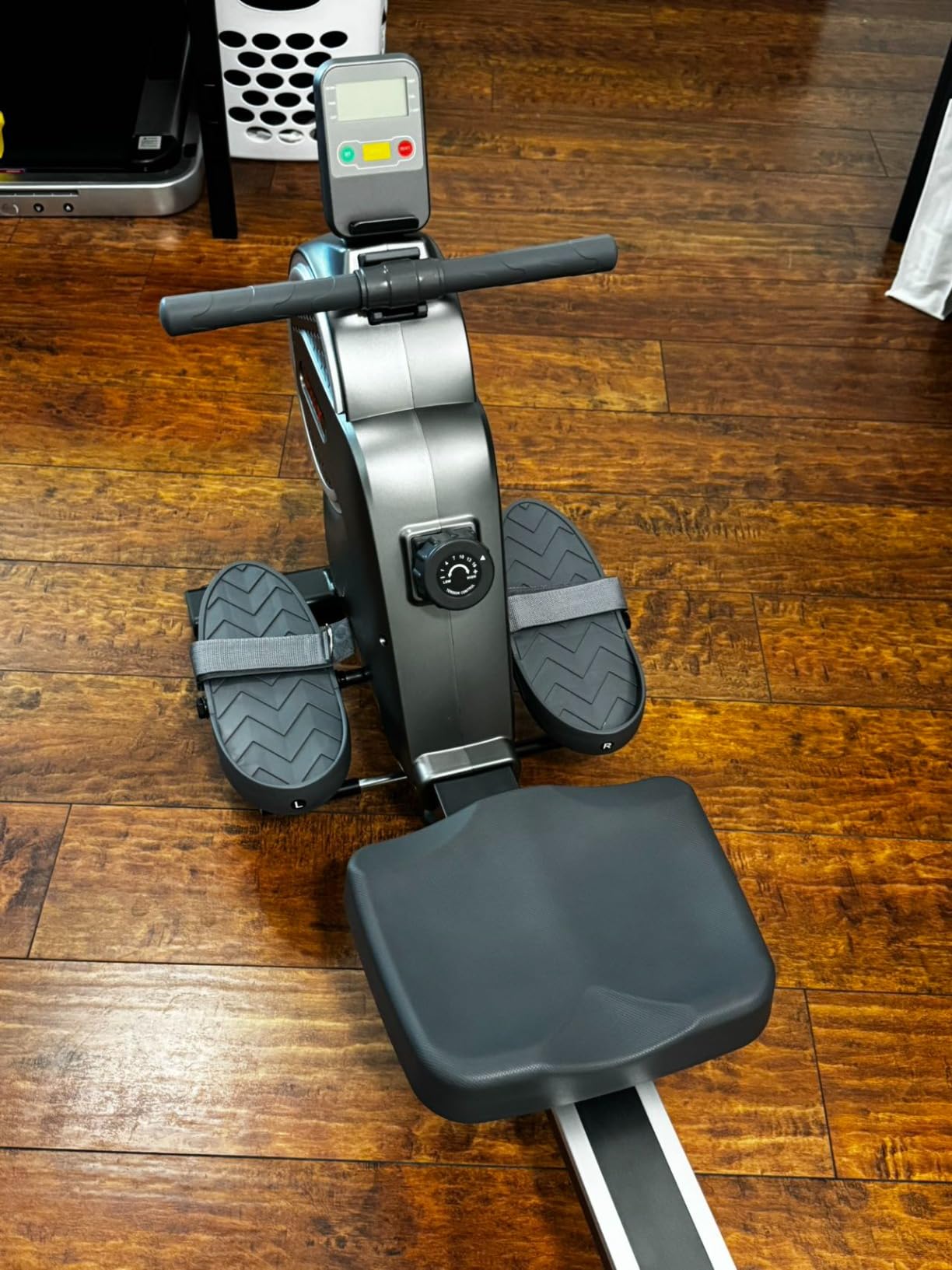 Dripex Rowing Machine, Upgraded Rowing Machines for Home, Magnetic Rower customer photo 1