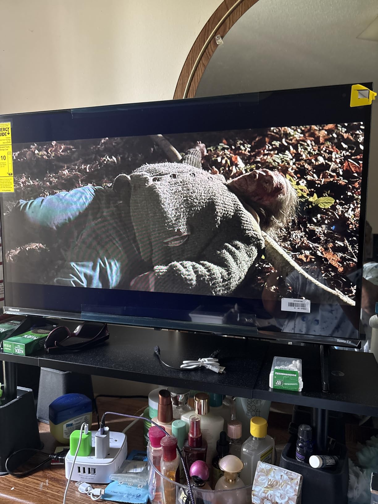 Hisense 40-Inch Class QD4SR Series Hi-QLED FHD Smart Roku TV (40QD4SR, 2026 Model) – Hi-QLED Color, Dolby Audio, Compatible with Alexa, Full Array LED, Slim Bezel Design customer photo 2
