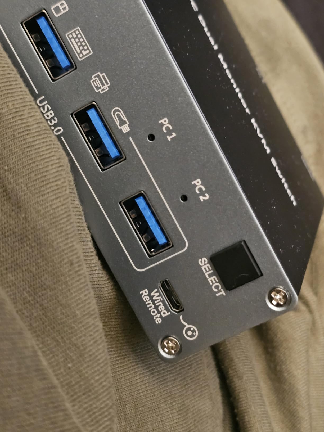 2 Port USB-C KVM Switch 2 Monitors 2 Laptops Dual Monitor KVM USB-C Docking customer photo 2