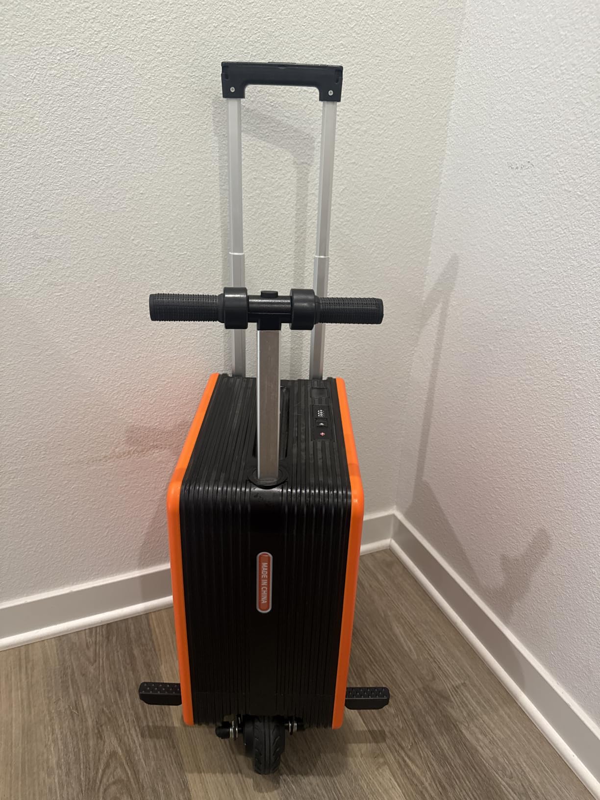 Electric Rideable Suitcase with Wheels, 24L 250W Ride on Scooter Luggage with TSA Combination Lock & USB Port, Max Load 253lbs, Endurance 8-10KM, Forward & Reverse Control (Black) customer photo 2