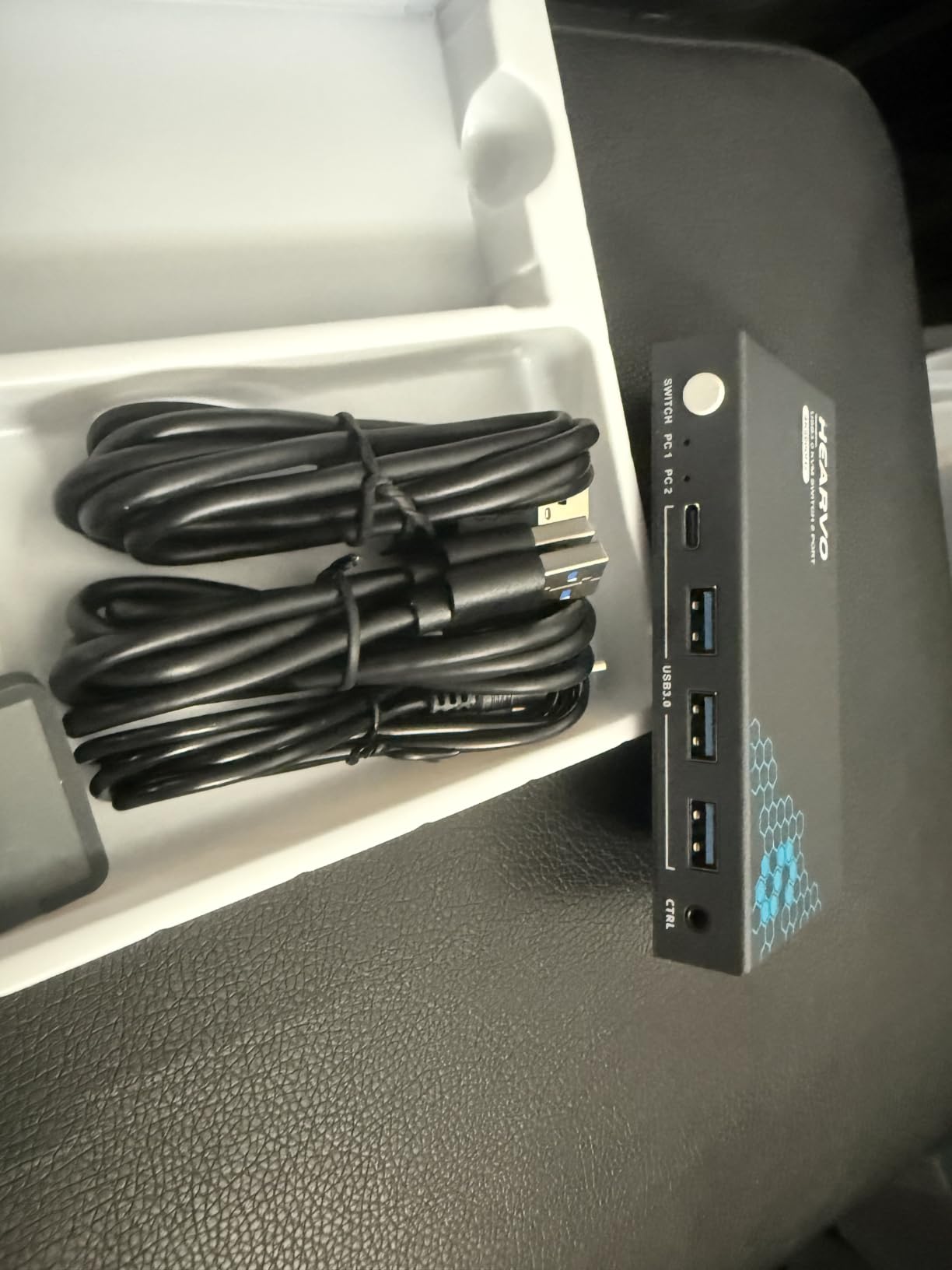 DisplayPort KVM Switch 2 Monitors 2 Computers, 8K@60Hz Dual Monitors DP KVM customer photo 1