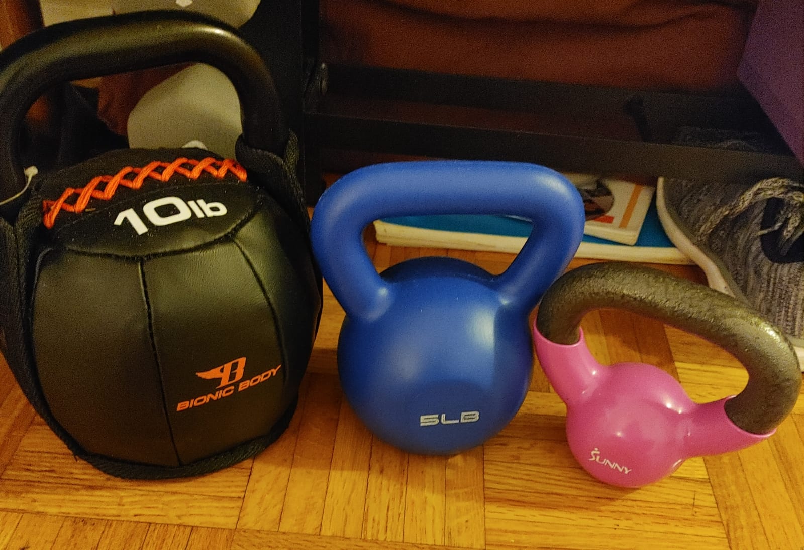 Sunny Health & Fitness Vinyl Coated Cast Iron Kettlebell 5-25 lb customer photo 2