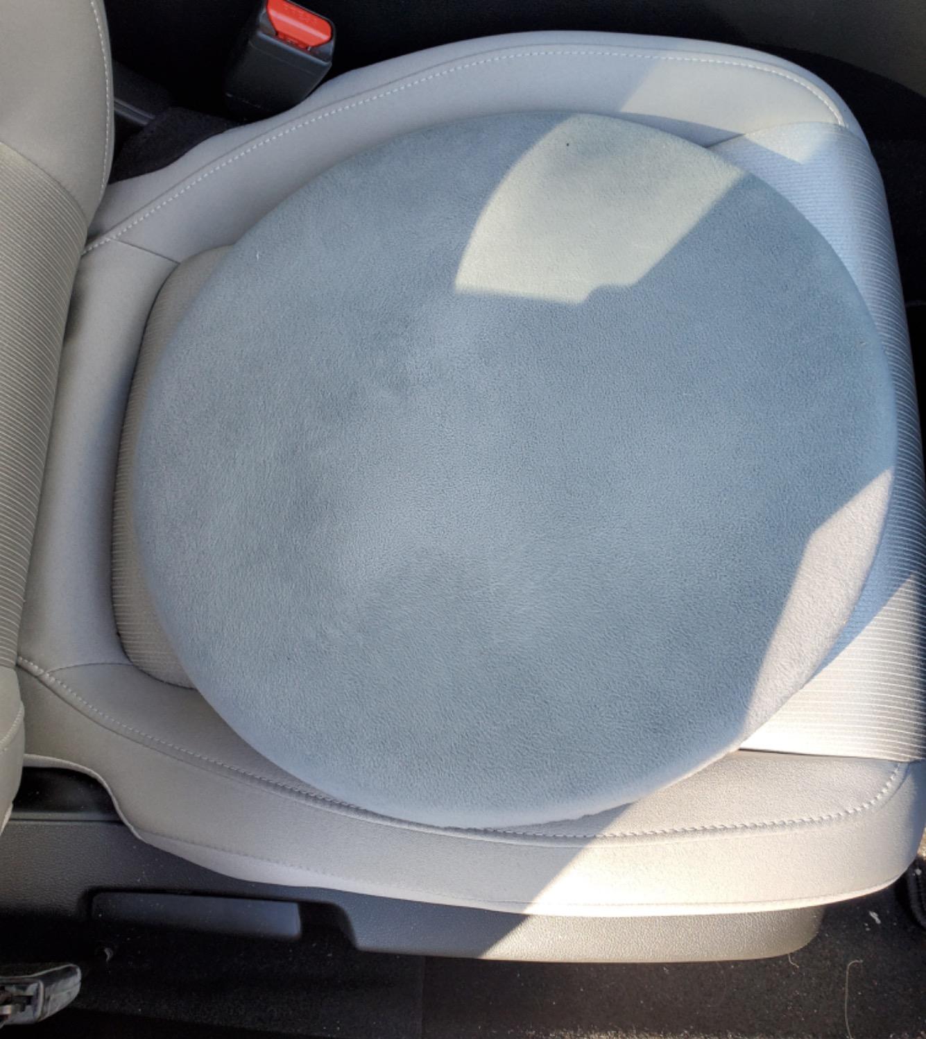 HealthSmart 360 Degree Swivel Seat Cushion, Chair Assist for Elderly, Swivel Seat Cushion for Car, Twisting Disc, Black, 15 Inches in Diameter customer photo 1