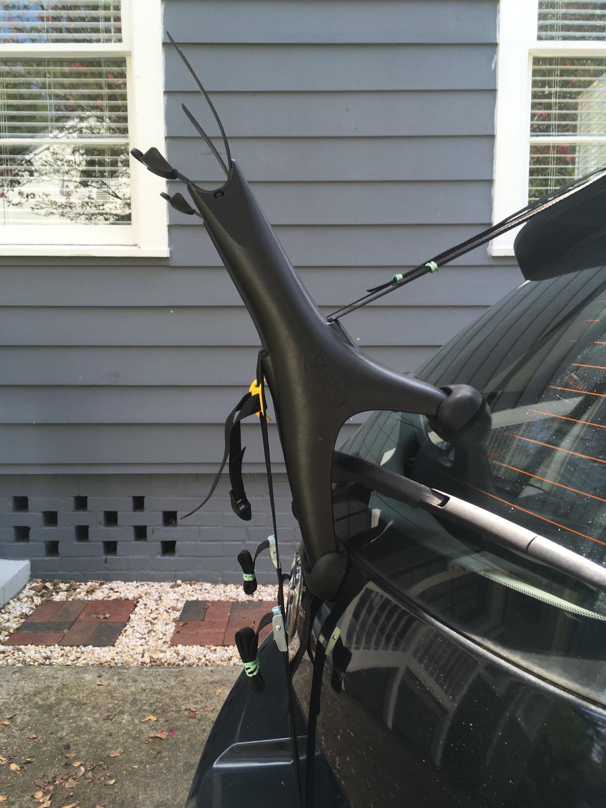 Saris Solo Bike Rack – Trunk Mount, 1-Bike Carrier for Cars & SUVs – Lightweight, Compact & Tool-Free – Ideal for Beginner Riders – USA Made – Check Fit Guide Before Purchase customer photo 2