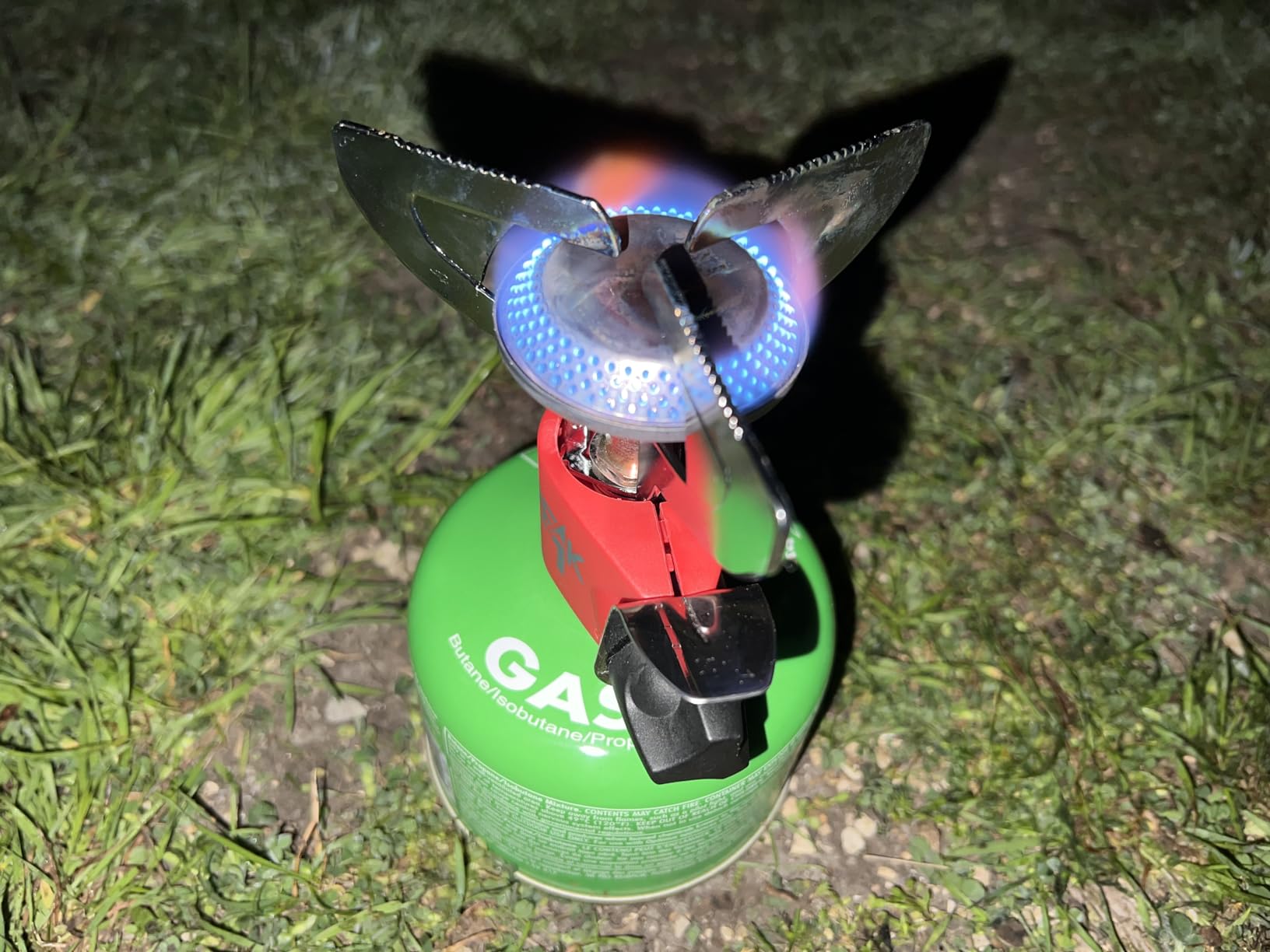 Coleman Classic 1-Burner Backpacking Stove, Portable Lightweight Camp Stove with Adjustable Burner & Pressure Control, 10,000 BTUs of Power for Camping, Backpacking, Tailgating, & More customer photo 2