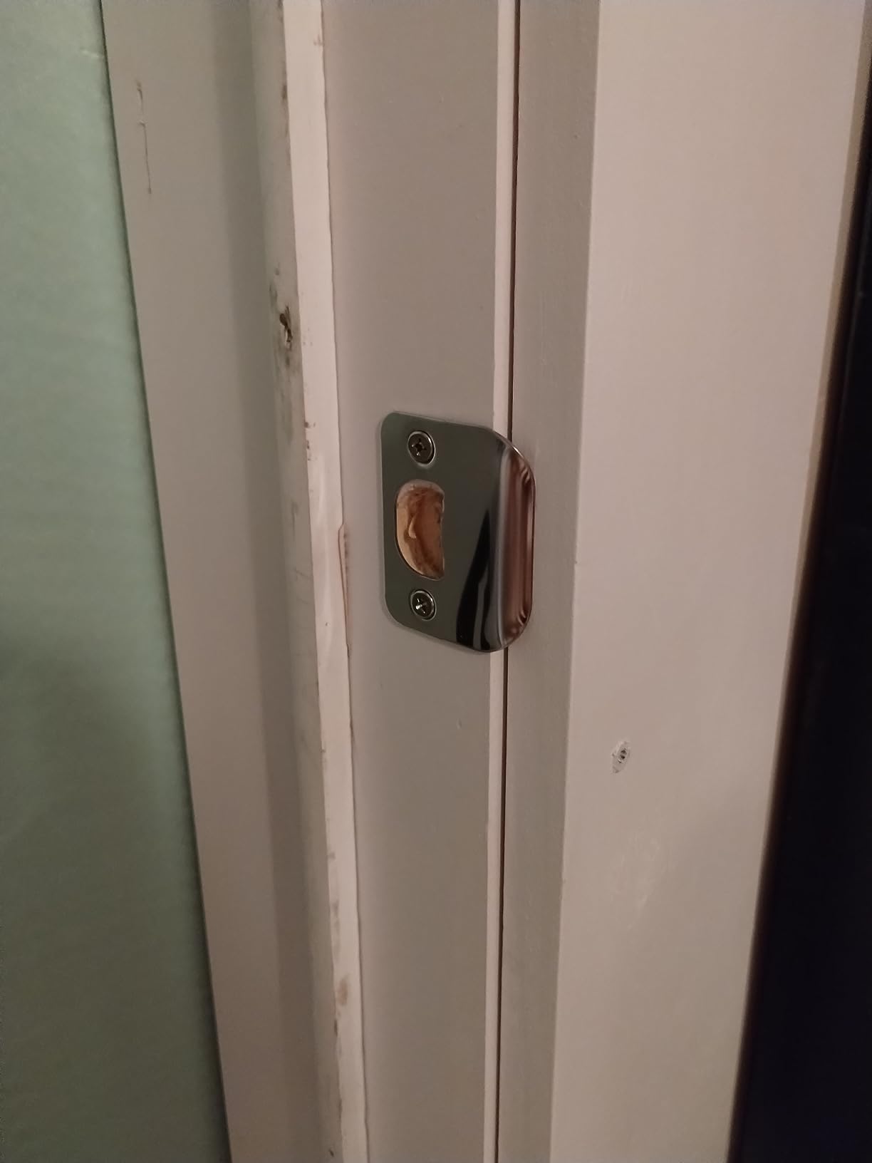 Amazon Basics Easy Installation Straight Door Lever, Passage, Satin Nickel, 1-Pack customer photo 1