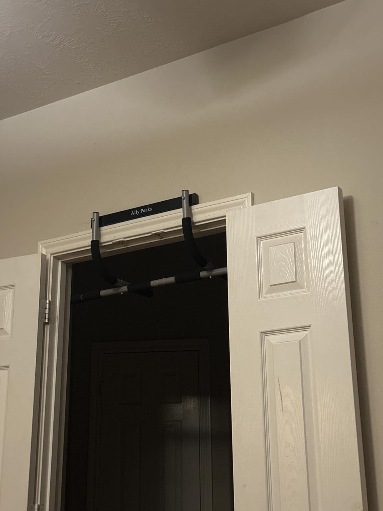 TOPOKO Pull Up Bar for Doorway, Heavy Duty Chin Up Station for Home Gym, Multi-Grip or Adjustable Door Frame Exercise Equipment for Upper Body Strength Training customer photo 1