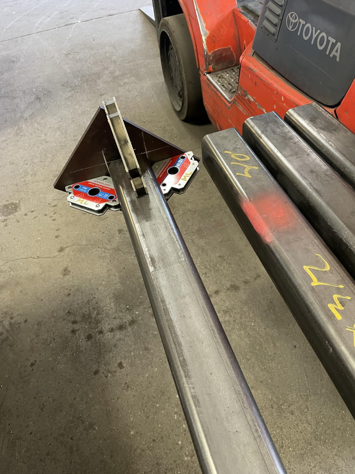 YESWELDER 25 lb and 50 lb Welding Magnet-4 Pc of Welding Magnet 25 lb/50 customer photo 1