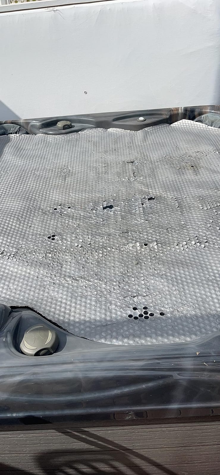 Winter Hot Tub Bubble Blanket - 7x7 FT 16-Mil Square Pool Spa Solar Cover customer photo 1