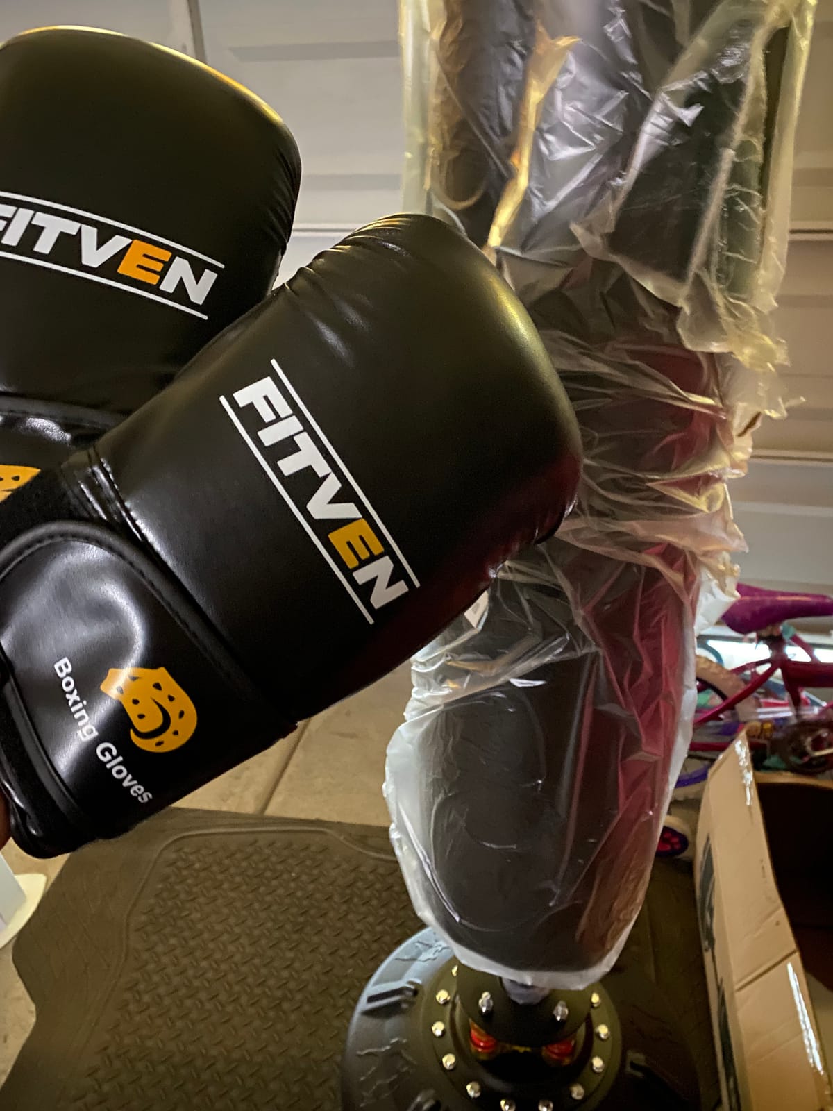 FITVEN 70'' Freestanding Punching Bag with Boxing Gloves, Heavy Boxing Bag with Suction Cup Base, Stand Kickboxing Bag for Adult-Teens Family Home Gym Training Equipment customer photo 1