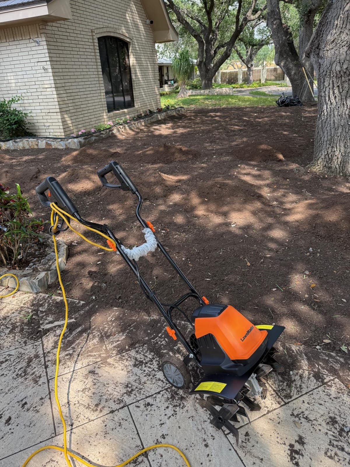 LawnMaster 13.5 Amp 18” Electric Tiller – TE1318M customer photo 2