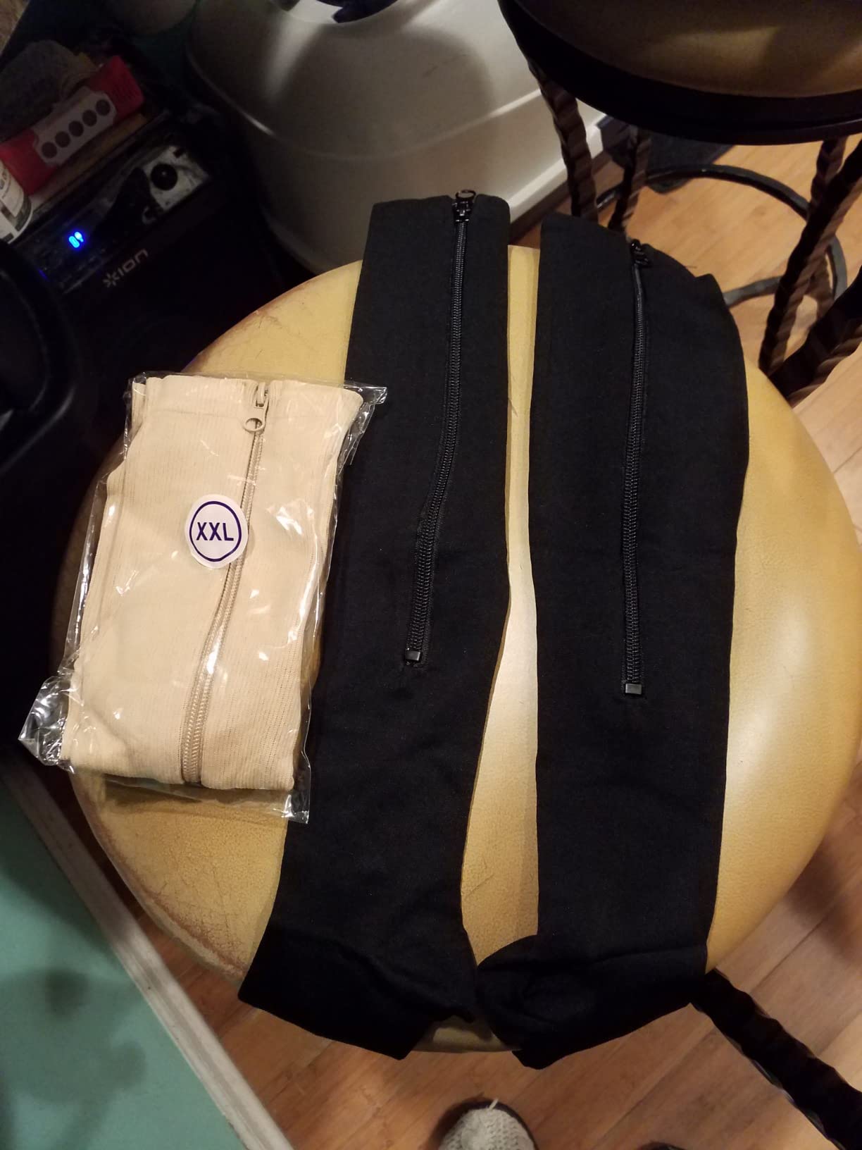 cerpite Zipper Compression Socks, 2 Pairs 15-20 mmHg Closed Toe Compression Stockings for Men Women customer photo 1