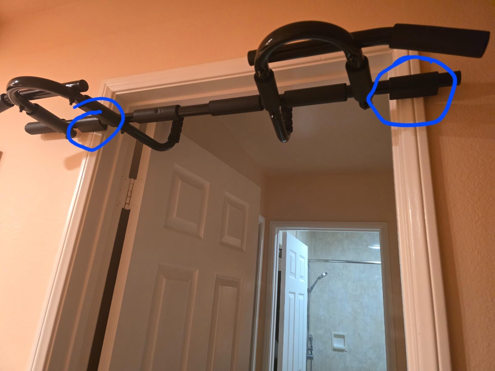 Yes4All Door Pull Up Bar, Heavy Duty Hanging Bar, Pull Up Bar for Doorway, Supports up to 300 lb, Multi-Grip Foam Handles, Fits 30