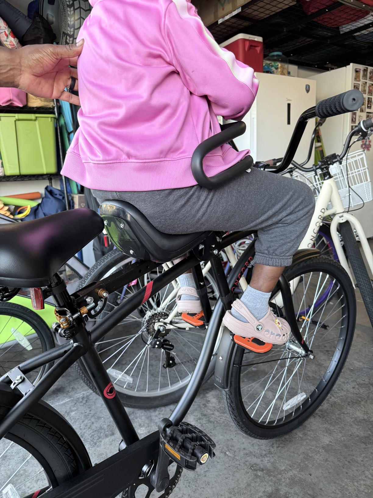 XIEEIX Child Bike Seat, Kids Bike Seat with Guardrail, High Seat Cushion Backrest Mountain Bike Child Bike Seat, Bicycle Child Safety Seat for Children from 1 to 3 Years Old customer photo 1