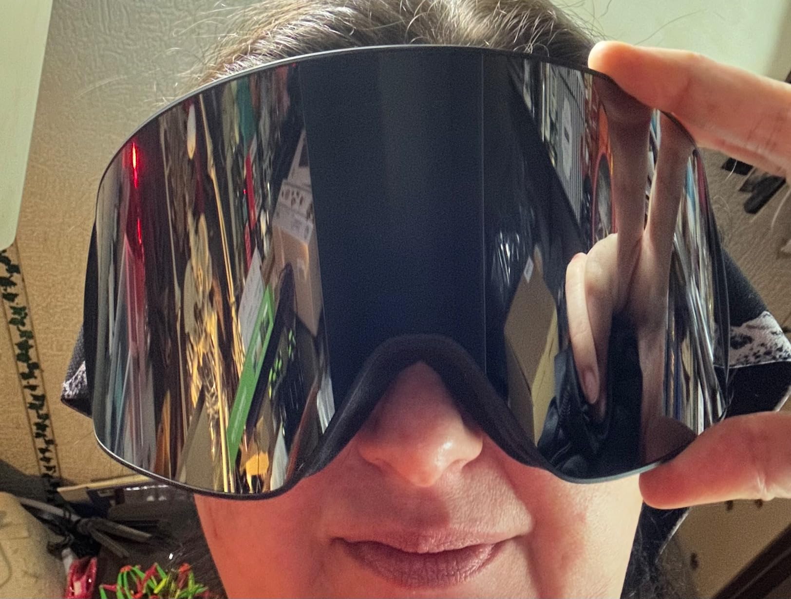 Whale 2027 New Magnetic-Closure Ski Goggles, 2 Interchangeable Lenses/Night Skiing Light-Enhancing Lens, Anti-Fog, Unisex customer photo 1