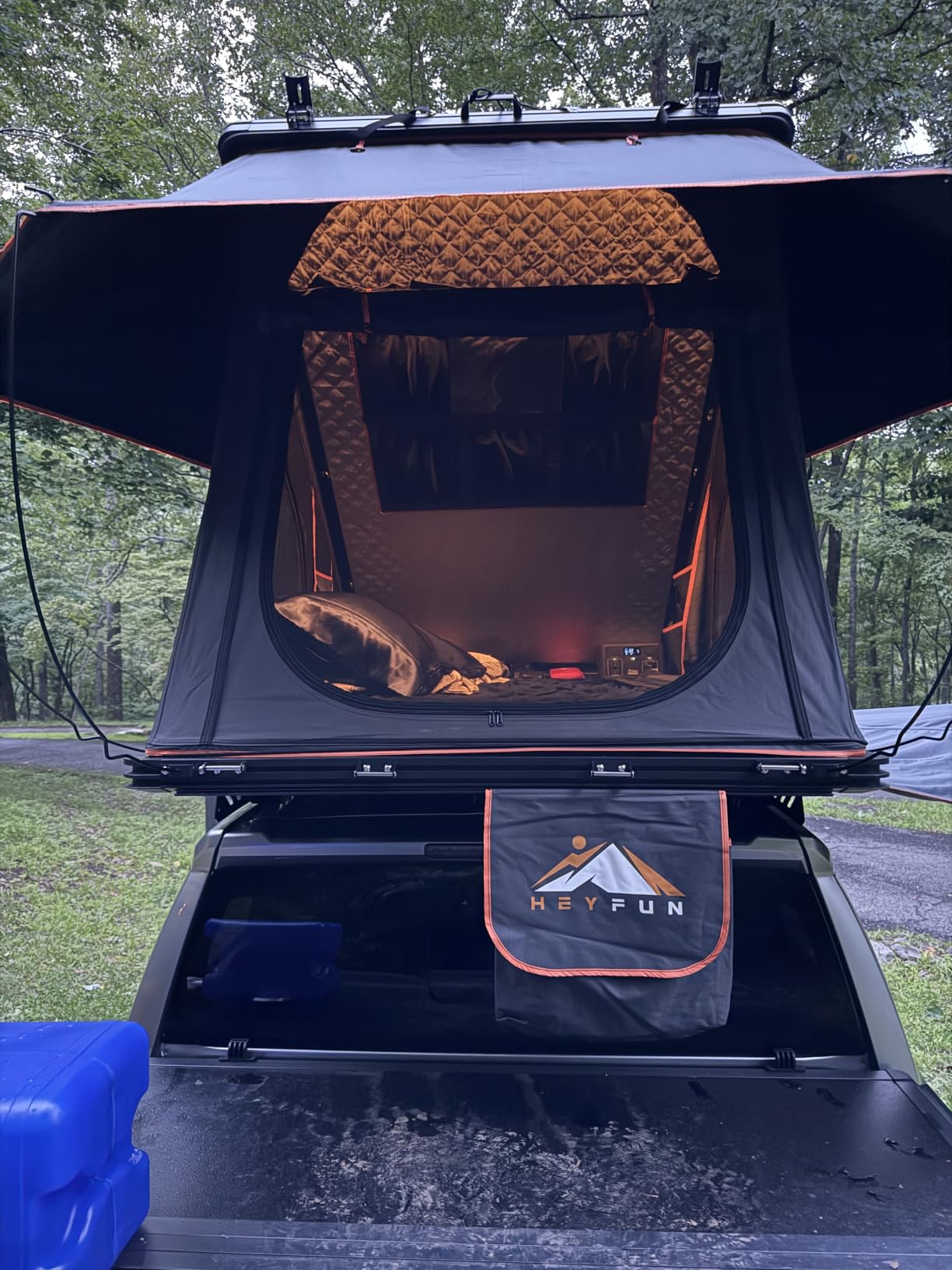 Adventurer Pro Rooftop Tent Hard Shell, 2-3 Person Aluminum Roof Top Tent customer photo 1