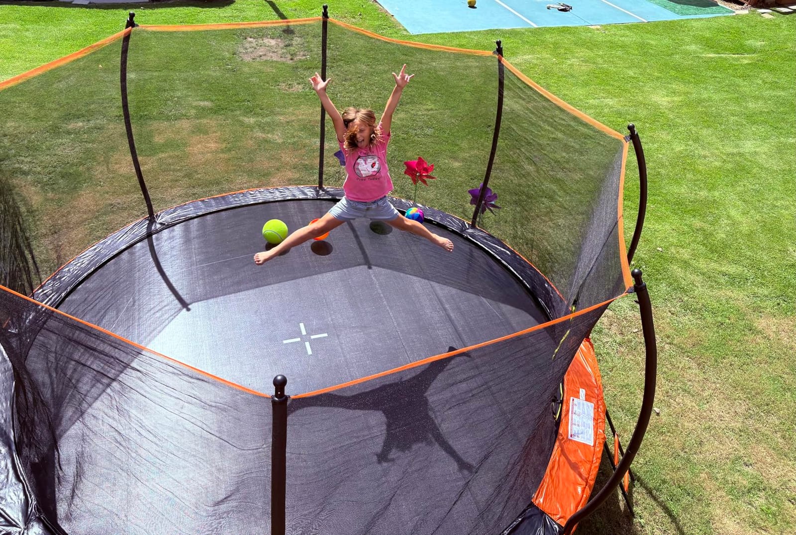 YUMPIE 8FT 10FT 12FT 14FT 16FT Quick-Connect Outdoor Trampoline with Ladder customer photo 2