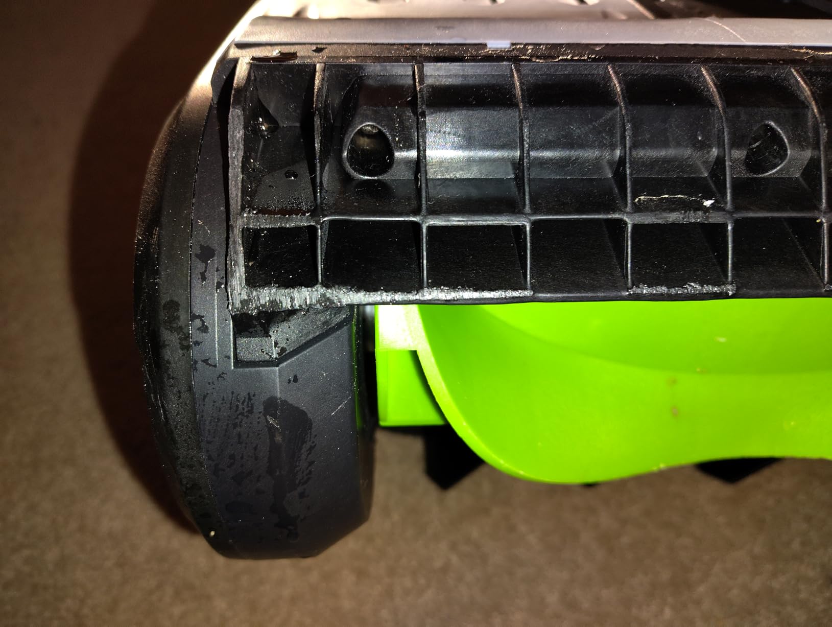 Cordless Snow Shovel, 13