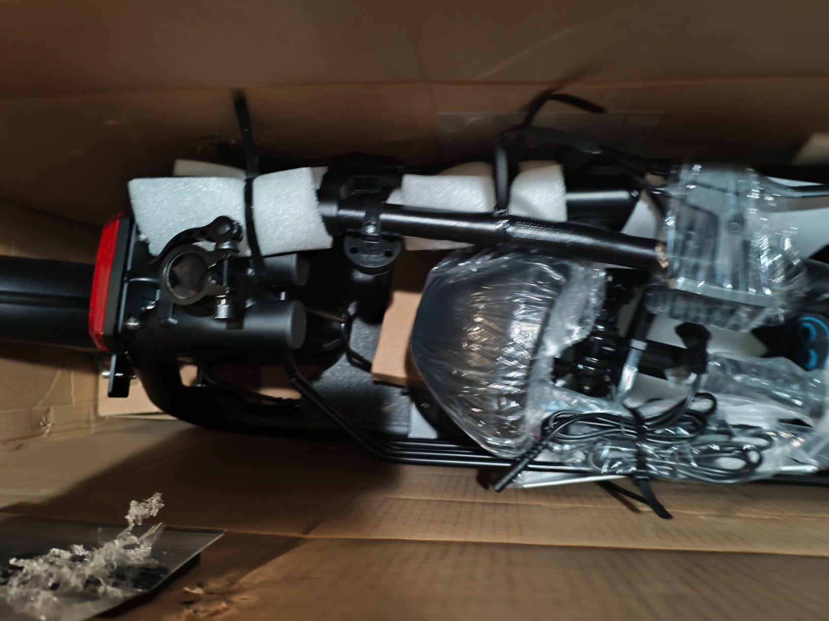 URBANMAX C1 Adult Seated E‑Scooter,450W,20 Mile,15.5MPH,Rear Basket customer photo 1