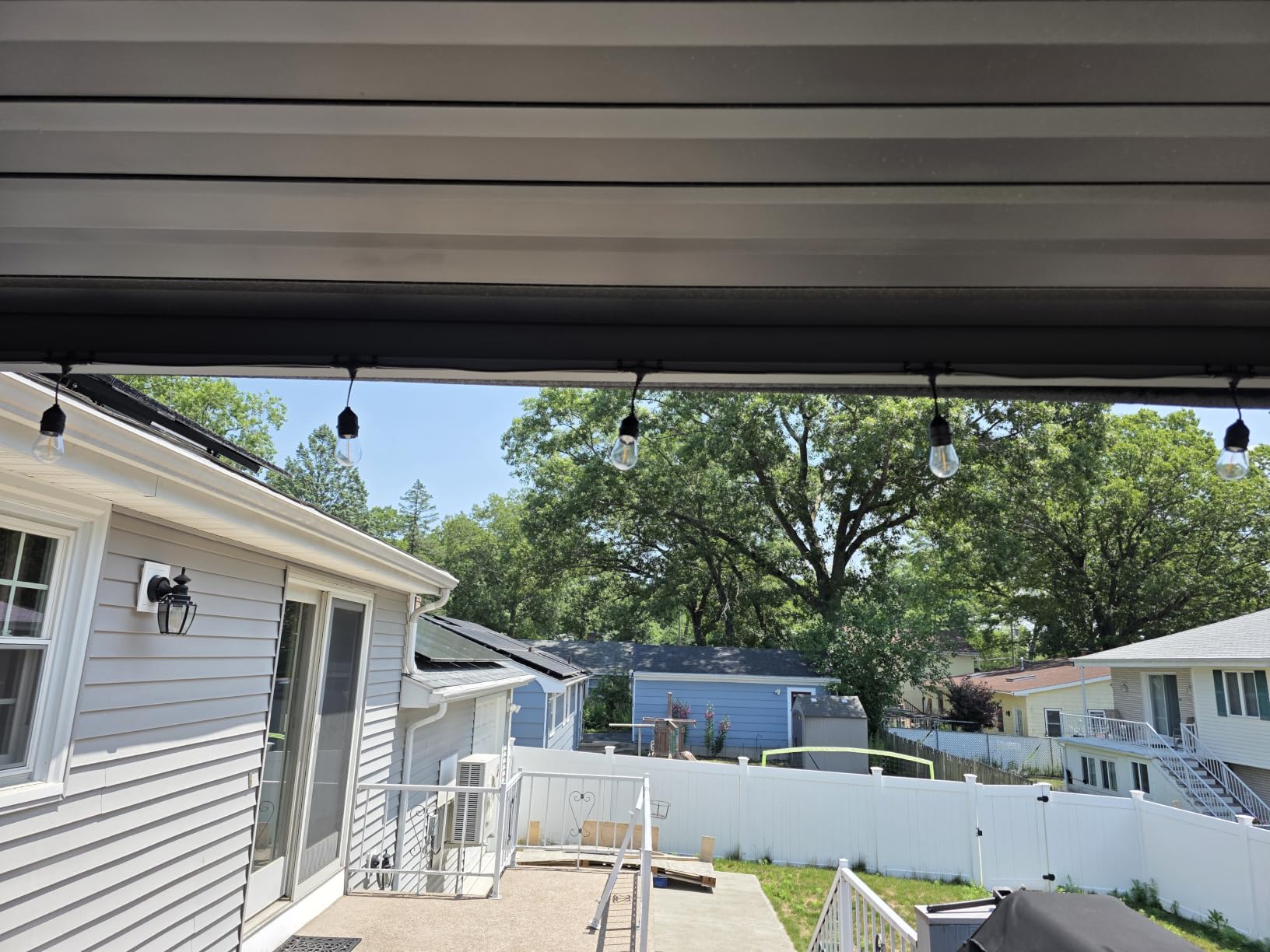 MIRADOR 80S 10'x10' Metal Louvered Pergola with 10FT Shade Screen for Outdoor,Deck,Lawn,Garden,Backyard and Patio，Charcoal customer photo 2